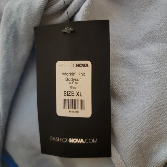 NEW Knit Cut Out Longsleeve Bodysuit - Picture 4 of 10